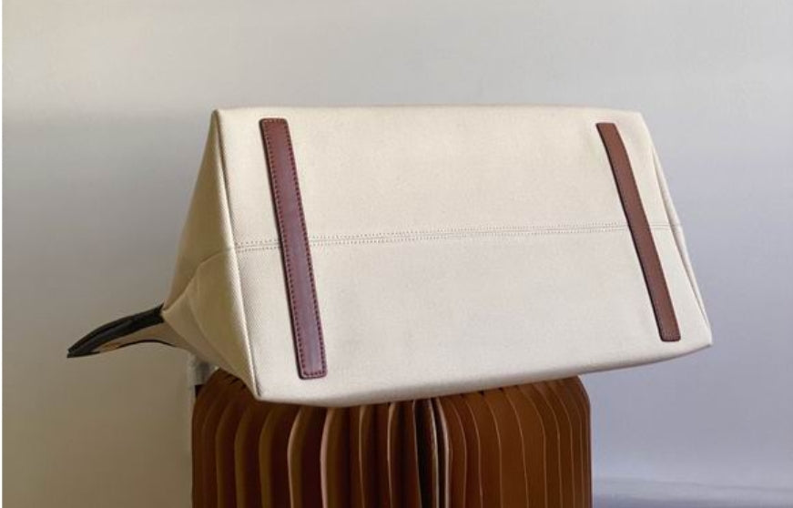 Women's Burberry bag