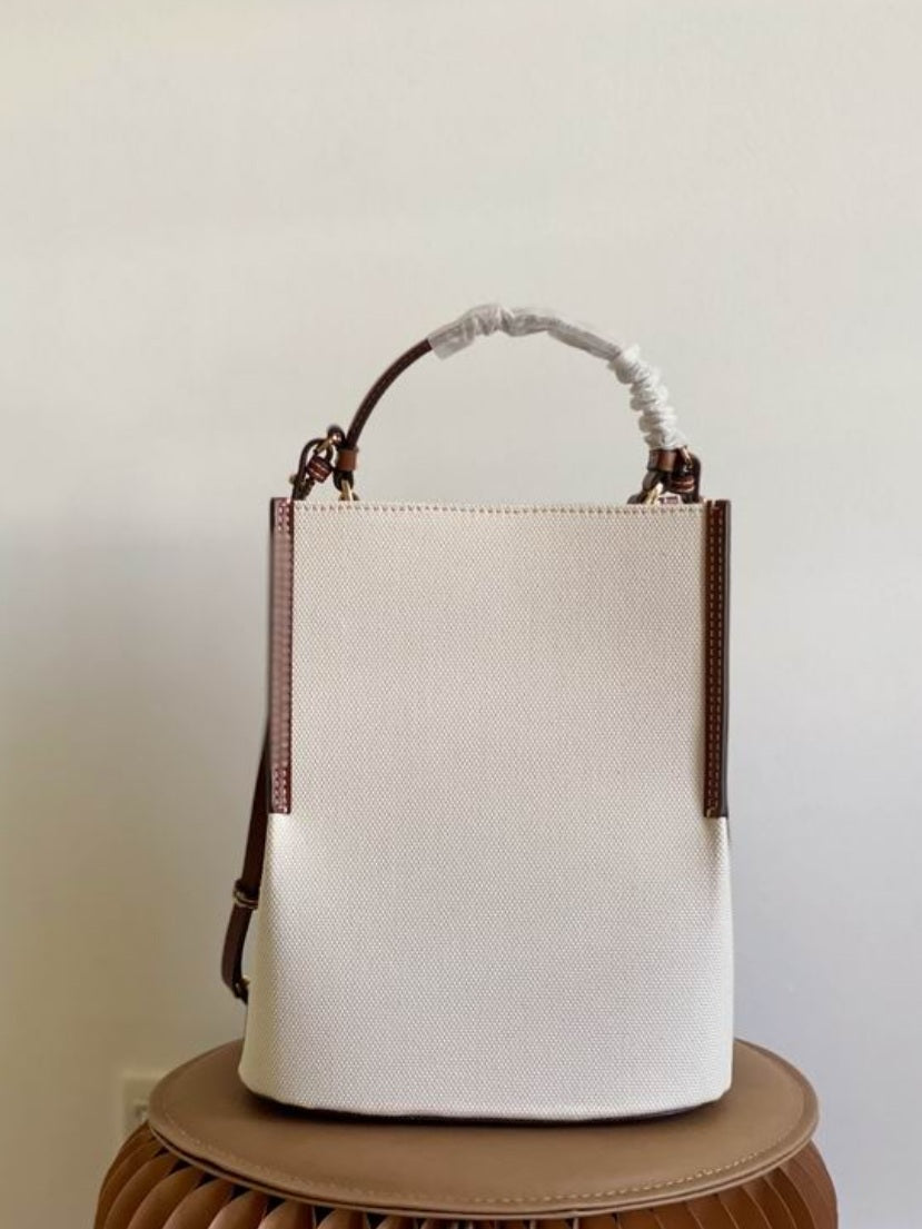 Women's Burberry bag