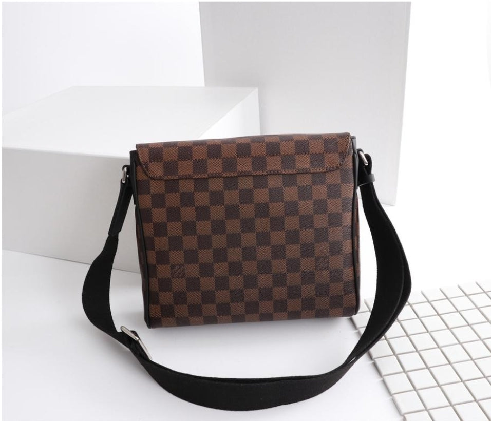 Louis Vuitton Men's Bag