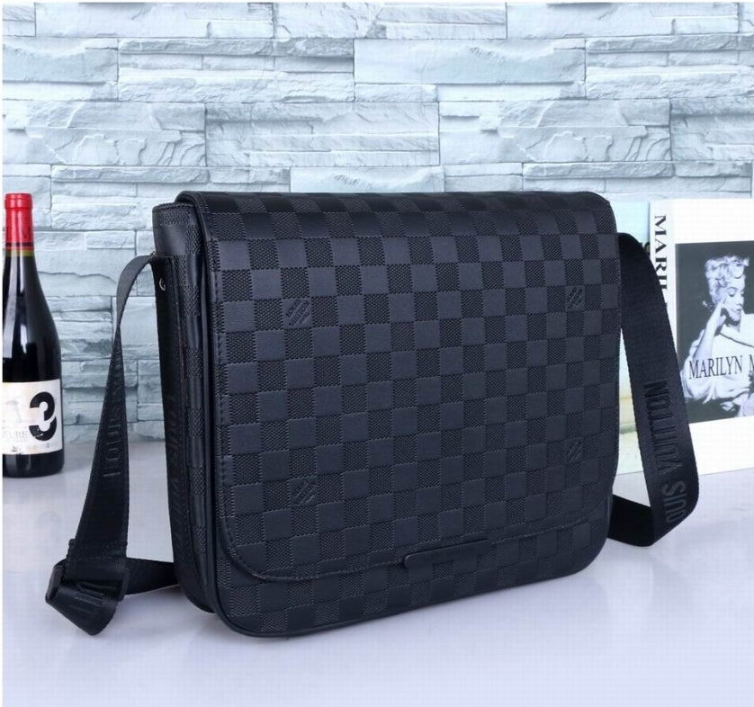 Louis Vuitton Men's Bag