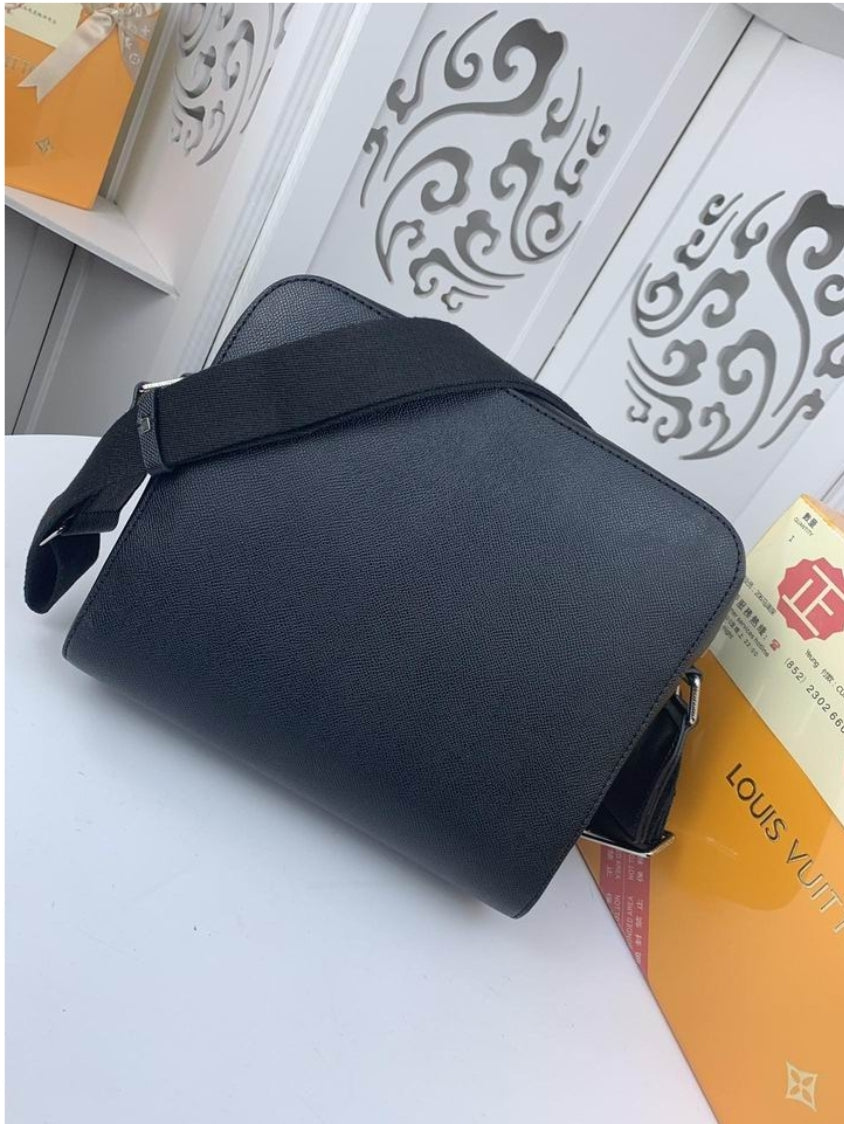 Louis Vuitton Men's Bag