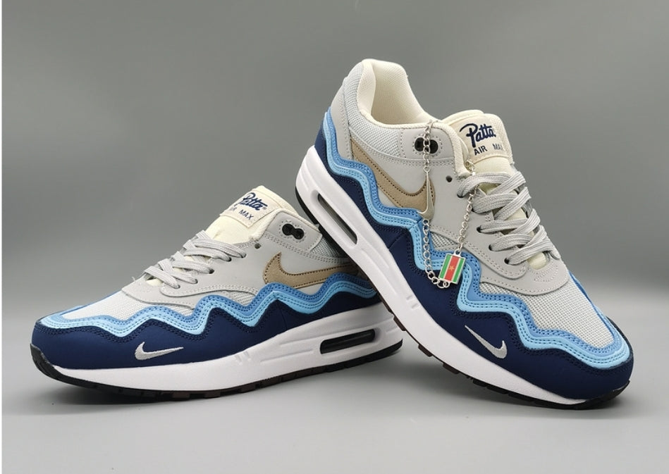 Les baskets Nike Air Max 1 sont iconiques pour leur style emblématique.retro incontournable pas cher. Le moins cher.exceptionnel