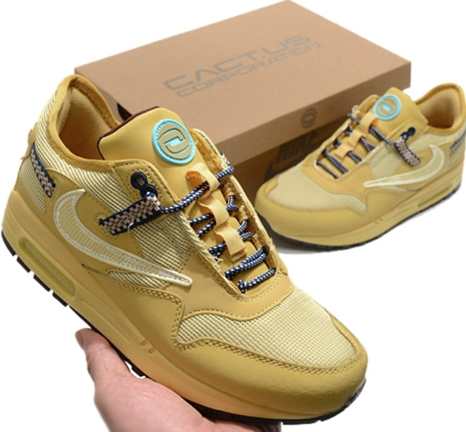 Les baskets Nike Air Max 1 sont iconiques pour leur style emblématique.retro incontournable pas cher. Le moins cher.exceptionnel