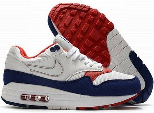 Les baskets Nike Air Max 1 sont iconiques pour leur style emblématique.retro incontournable pas cher. Le moins cher.exceptionnel