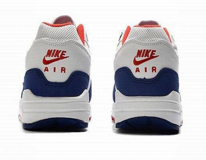 Baskets Nike Air Max 1
White Red Blue