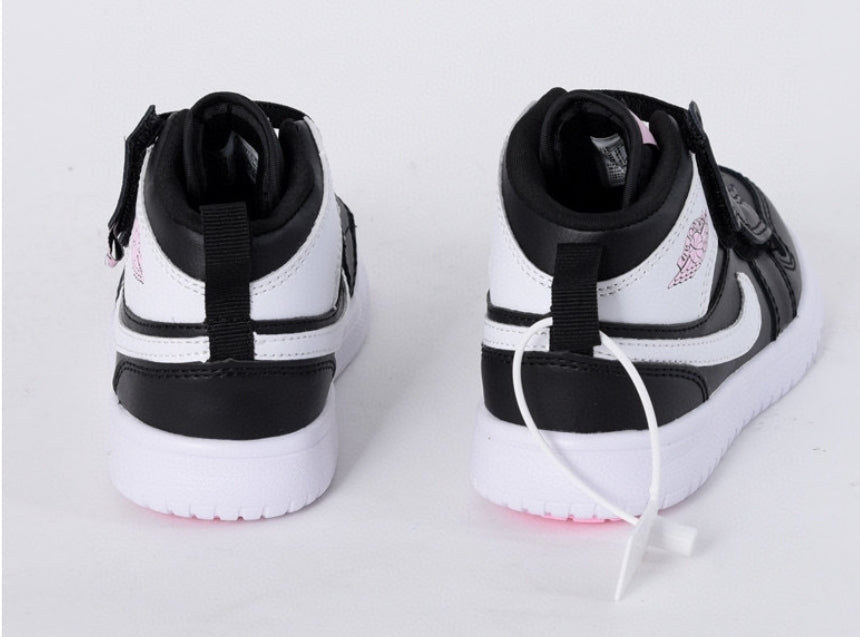 Chaussure pour Enfant: jordan Garçon/Fille