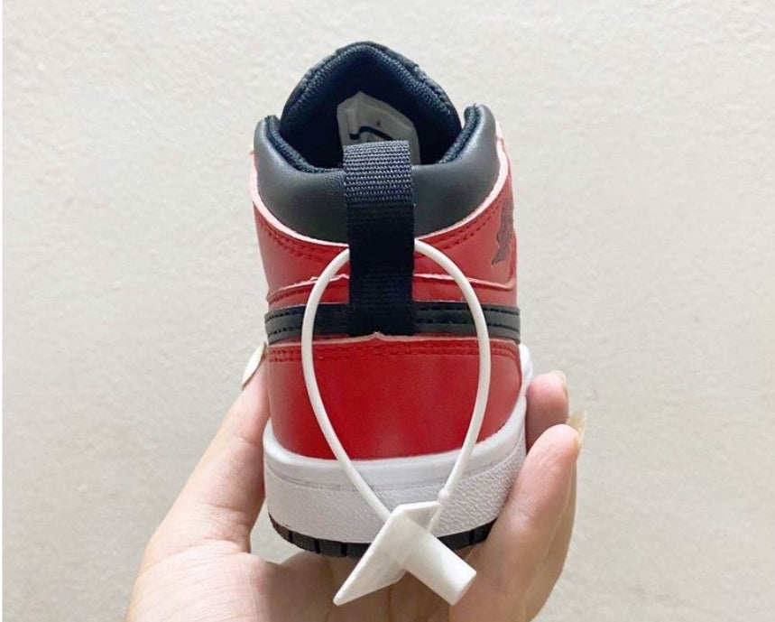 Chaussure pour Enfant: jordan Garçon/Fille