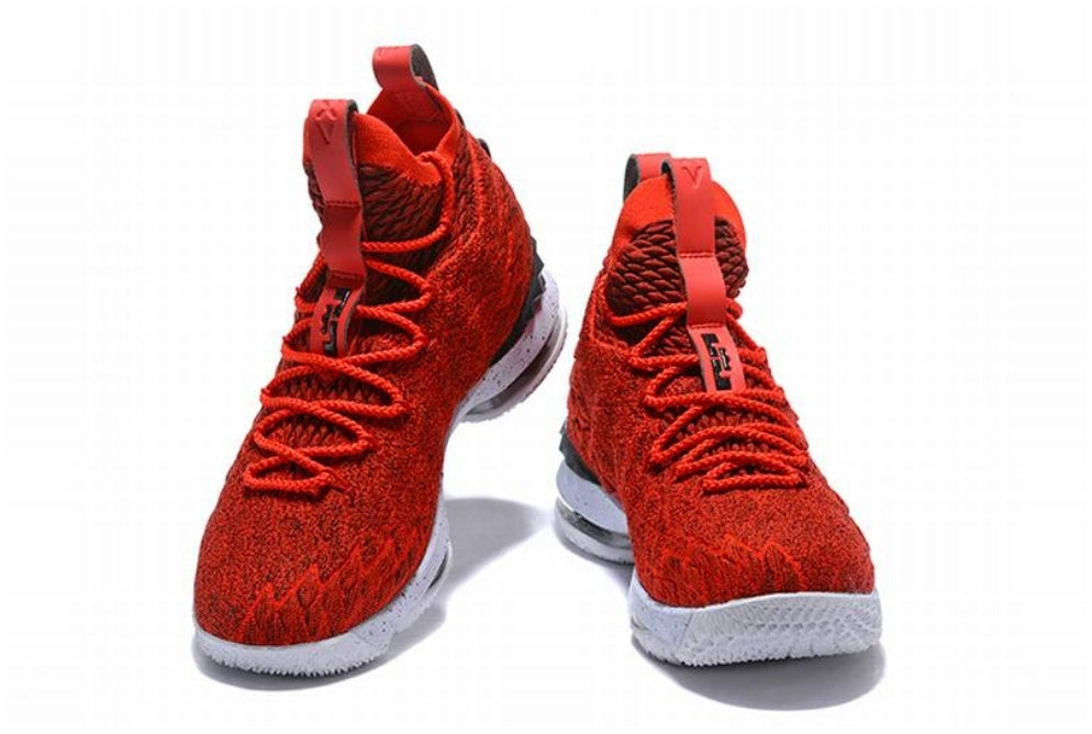 Chassures basket Lebron James