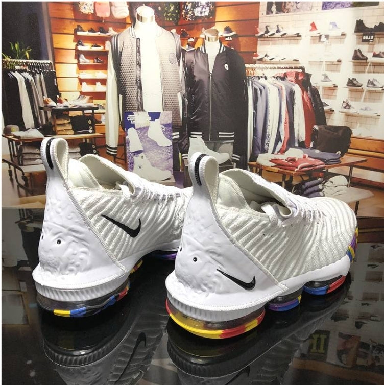 Chassures basket Lebron James