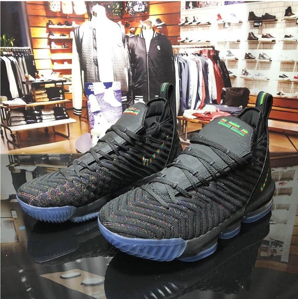 Chassures basket Lebron James