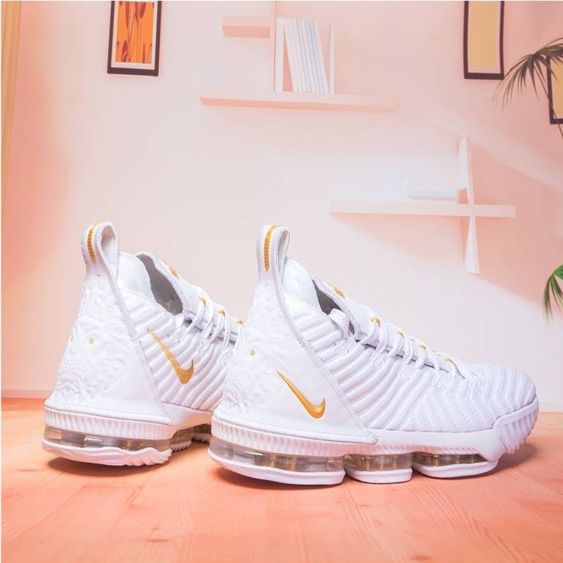 Chassures basket Lebron James