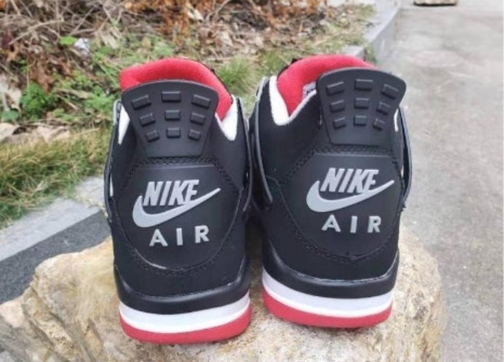 Les baskets Air Jordan 4 femme permettent de personnaliser votre style .En résumé, les Union X Air Jordan 04 femme incarnent le style.