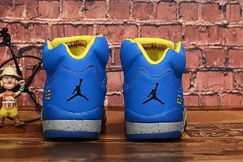 Les baskets Air Jordan 5 Retro (GS) "Oreo" Femme permettent de personnaliser votre style tout en bénéficiant d’un confort supérieur.