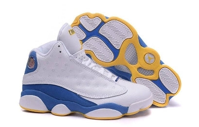 Les  baskets  Air Jordan 13 "Love & Respect" (Black and White) Femme permettent de personnaliser votre style tout en bénéficiant d’un confort supérieur.