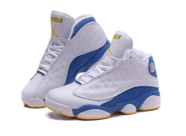 Les  baskets  Air Jordan 13 "Love & Respect" (Black and White) Femme permettent de personnaliser votre style tout en bénéficiant d’un confort supérieur.