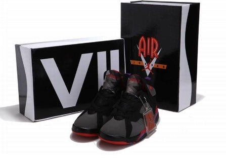 Baskets air Jordan 7 femme Elles ont conquis les amateurs de mode grâce à leur esthétique audacieuse et leurs innovations techniques.