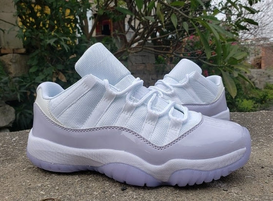 Les Air Jordan 11 Femme permettent de personnaliser votre style tout en bénéficiant d’un confort supérieur.Idéale pour un usage quotidien.