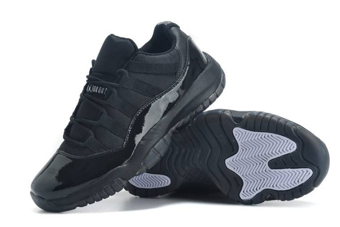 Les Air Jordan 11 Femme permettent de personnaliser votre style tout en bénéficiant d’un confort supérieur.Idéale pour un usage quotidien.