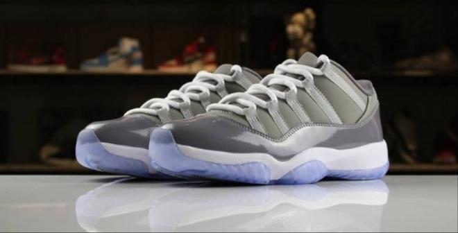 Les Air Jordan 11 Femme permettent de personnaliser votre style tout en bénéficiant d’un confort supérieur.Idéale pour un usage quotidien.