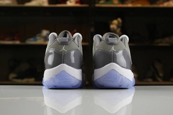 Les Air Jordan 11 Femme permettent de personnaliser votre style tout en bénéficiant d’un confort supérieur.Idéale pour un usage quotidien.