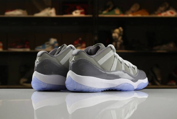Les Air Jordan 11 Femme permettent de personnaliser votre style tout en bénéficiant d’un confort supérieur.Idéale pour un usage quotidien.