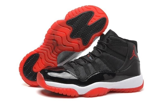 Les Air Jordan 11 Femme permettent de personnaliser votre style tout en bénéficiant d’un confort supérieur.Idéale pour un usage quotidien.