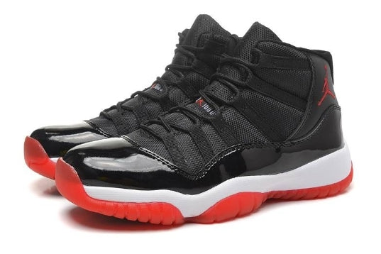 Les Air Jordan 11 Femme permettent de personnaliser votre style tout en bénéficiant d’un confort supérieur.Idéale pour un usage quotidien.