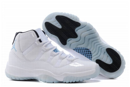 Les Air Jordan 11 Femme permettent de personnaliser votre style tout en bénéficiant d’un confort supérieur.Idéale pour un usage quotidien.