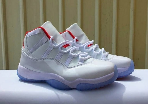 Les Air Jordan 11 Femme permettent de personnaliser votre style tout en bénéficiant d’un confort supérieur.Idéale pour un usage quotidien.