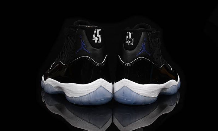 Les Air Jordan 11 Femme permettent de personnaliser votre style tout en bénéficiant d’un confort supérieur.Idéale pour un usage quotidien.