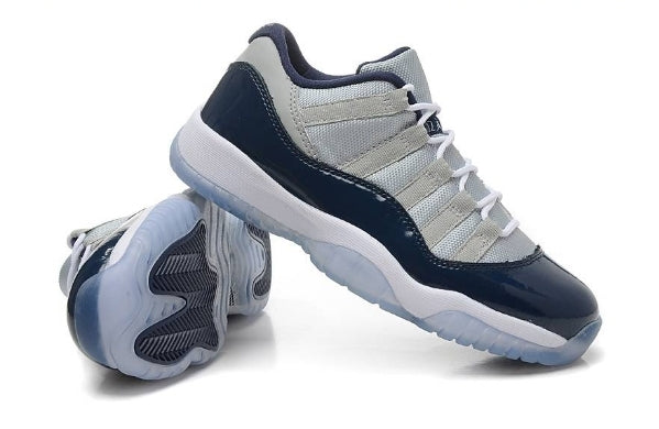 Les Air Jordan 11 Femme permettent de personnaliser votre style tout en bénéficiant d’un confort supérieur.Idéale pour un usage quotidien.