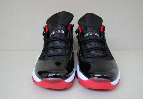 Les Air Jordan 11 Femme permettent de personnaliser votre style tout en bénéficiant d’un confort supérieur.Idéale pour un usage quotidien.