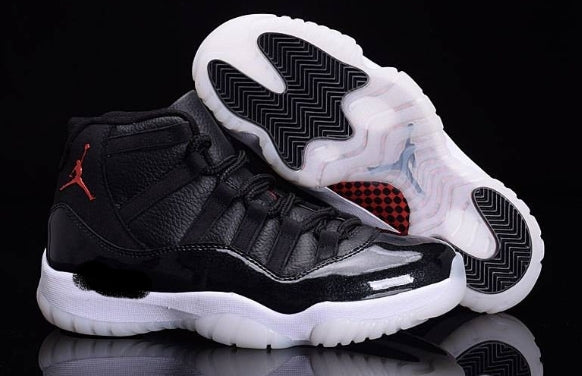 Les Air Jordan 11 Femme permettent de personnaliser votre style tout en bénéficiant d’un confort supérieur.Idéale pour un usage quotidien.