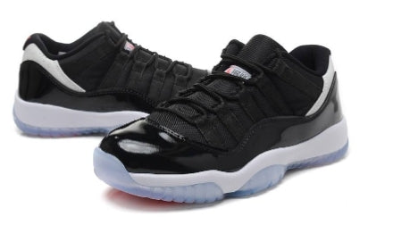 Les Air Jordan 11 Femme permettent de personnaliser votre style tout en bénéficiant d’un confort supérieur.Idéale pour un usage quotidien.