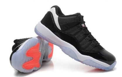 Les Air Jordan 11 Femme permettent de personnaliser votre style tout en bénéficiant d’un confort supérieur.Idéale pour un usage quotidien.