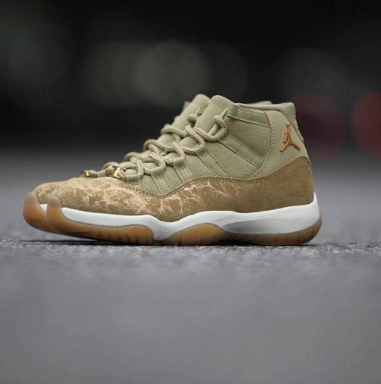 Les Air Jordan 11 Femme permettent de personnaliser votre style tout en bénéficiant d’un confort supérieur.Idéale pour un usage quotidien.