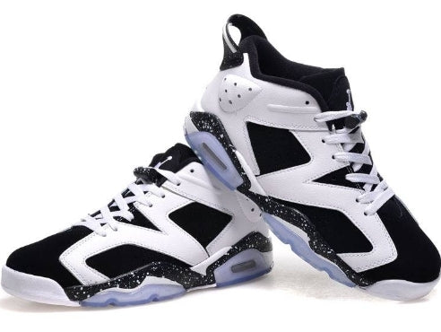 Les baskets Air Jordan 6 Retro "Pantone" Femme permettent de personnaliser votre style tout en bénéficiant d’un confort supérieur.