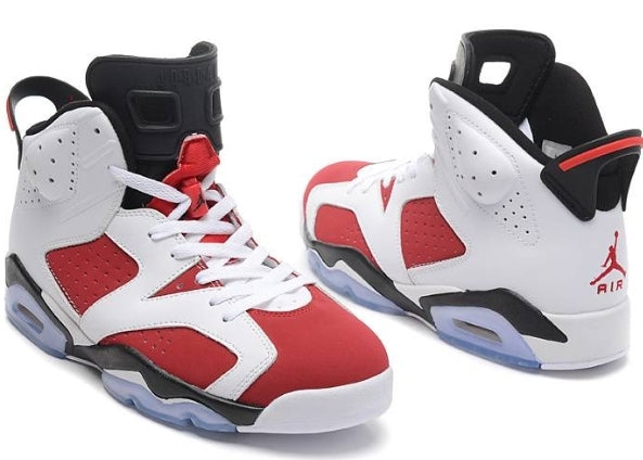Les baskets Air Jordan 6 Retro "Pantone" Femme permettent de personnaliser votre style tout en bénéficiant d’un confort supérieur.