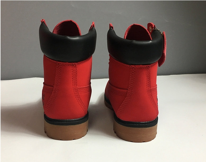 Les baskets Botte Timberland intemporel et robustesse. design qualité supérieure les rendent indispensables aventuriers.pas cher. Le moins cher.