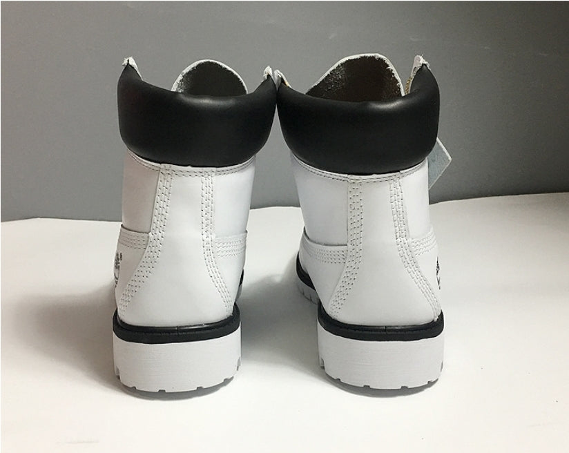 Les baskets Botte Timberland intemporel et robustesse. design qualité supérieure les rendent indispensables aventuriers.pas cher. Le moins cher.