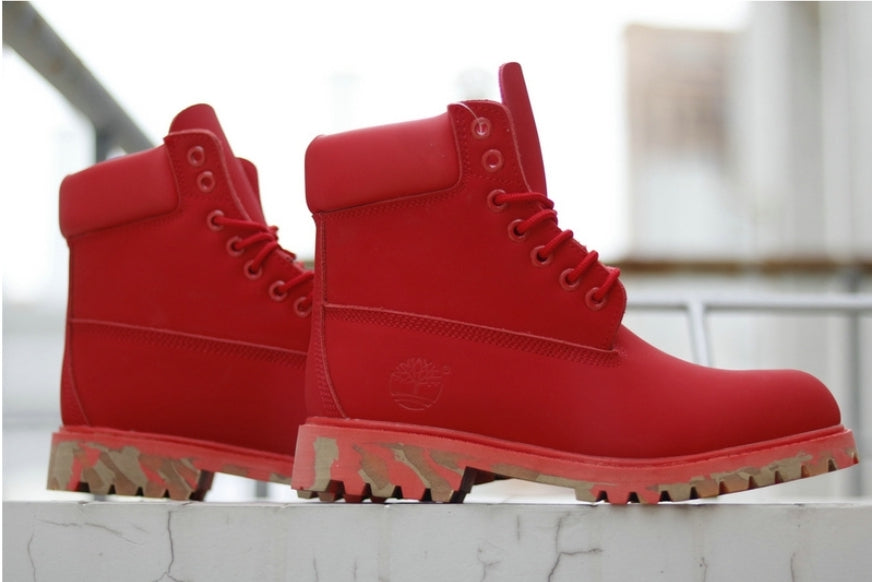 Les baskets Botte Timberland intemporel et robustesse. design qualité supérieure les rendent indispensables aventuriers.pas cher. Le moins cher.