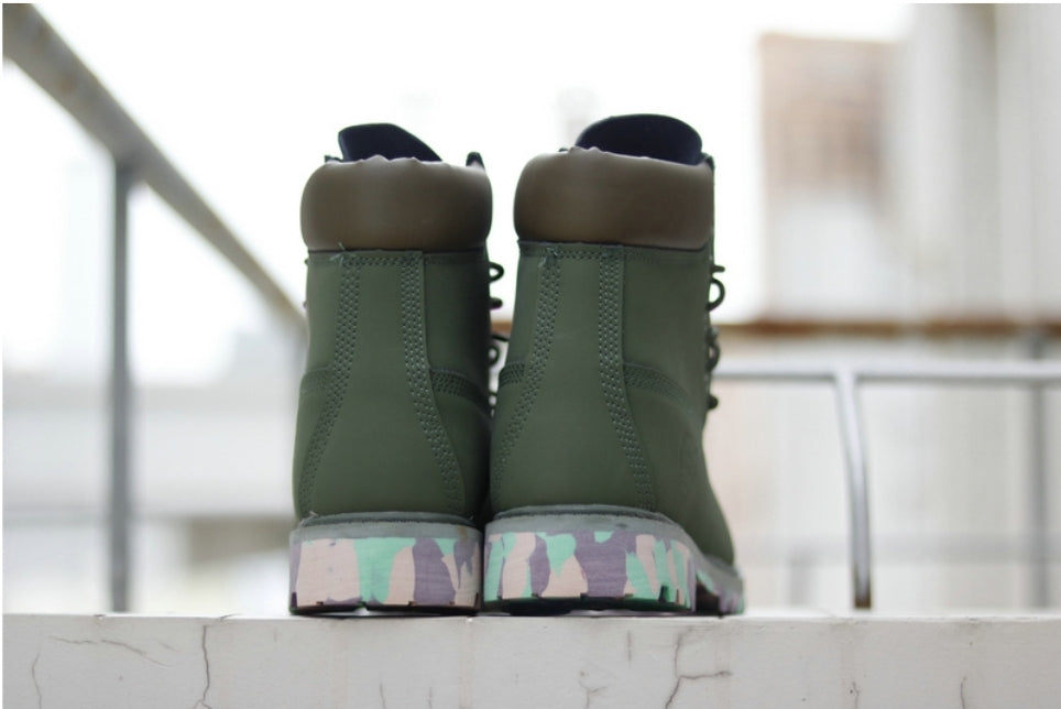 Les baskets Botte Timberland intemporel et robustesse. design qualité supérieure les rendent indispensables aventuriers.pas cher. Le moins cher.