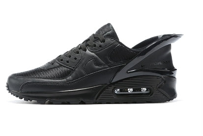 Les baskets Nike Air Max 90 Futura sont des pièces maîtresses de la mode.
