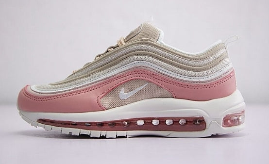 Les baskets Nike Air Max 97 Femme sont des pièces maîtresses de la mode. Avec un look décontractée style iconique tendance olution emblématique de la ligne Nike, les Nike Air Max 97 sont un témoignage de l'engagement de Nike à combiner style et innovation.