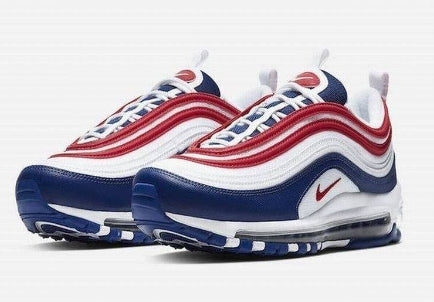 Les baskets Nike Air Max 97 Femme sont des pièces maîtresses de la mode. Avec un look décontractée style iconique tendance olution emblématique de la ligne Nike, les Nike Air Max 97 sont un témoignage de l'engagement de Nike à combiner style et innovation.