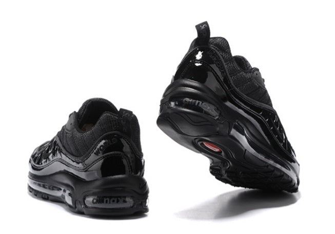 Les baskets Nike Air Max 98 Femme sont des pièces maîtresses de la mode. Avec un look décontractée style iconique tendance