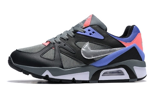 les baskets Nike Air Structure Triax 91 sont un témoignage de l'engagement de Nike à combiner style et innovation.