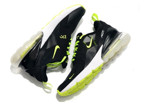 Les baskets Nike Air Max 270 Femme se démarquent par leur esthétique futuriste et leur technologie innovante.