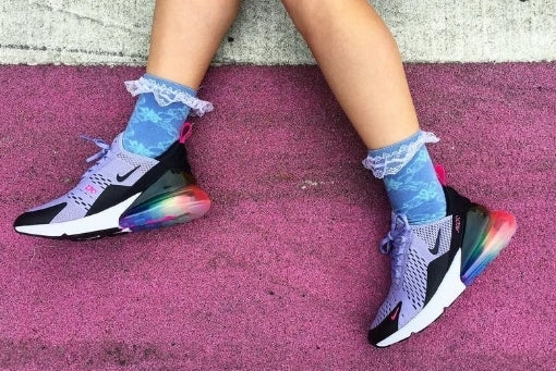 Les baskets Nike Air Max 270 Plus Femme combinent deux des modèles les plus emblématiques de la marque : les Air Max 270 et les Air Max Plus.