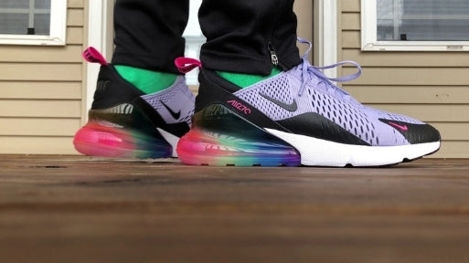 Les baskets Nike Air Max 270 Plus Femme combinent deux des modèles les plus emblématiques de la marque : les Air Max 270 et les Air Max Plus.